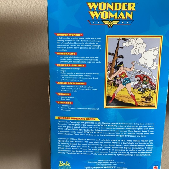 1999 Barbie as Wonder Woman. This Barbie is 25 years old she was  DC comics hero - Picture 5 of 7